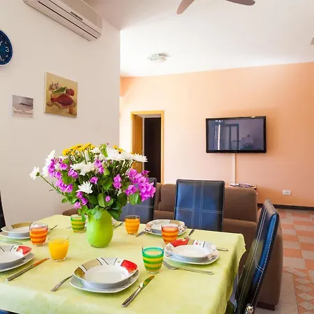 Beach 1 Apartmán Podstrana